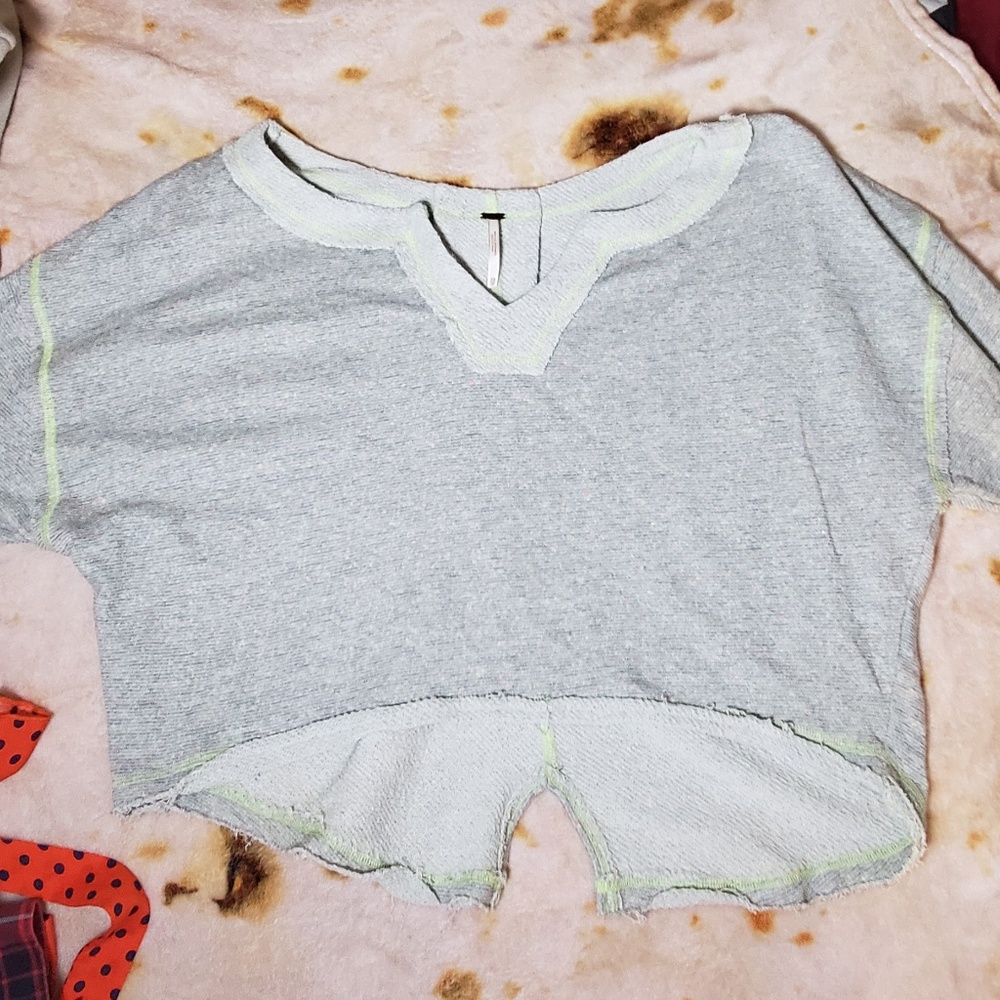 Free People Short Sleeve Grey Croptop